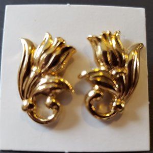 Avon Spring Tulip Earrings Goldtone Surgical Steel